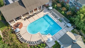 Resort-style pool and sundeck with wi-fi